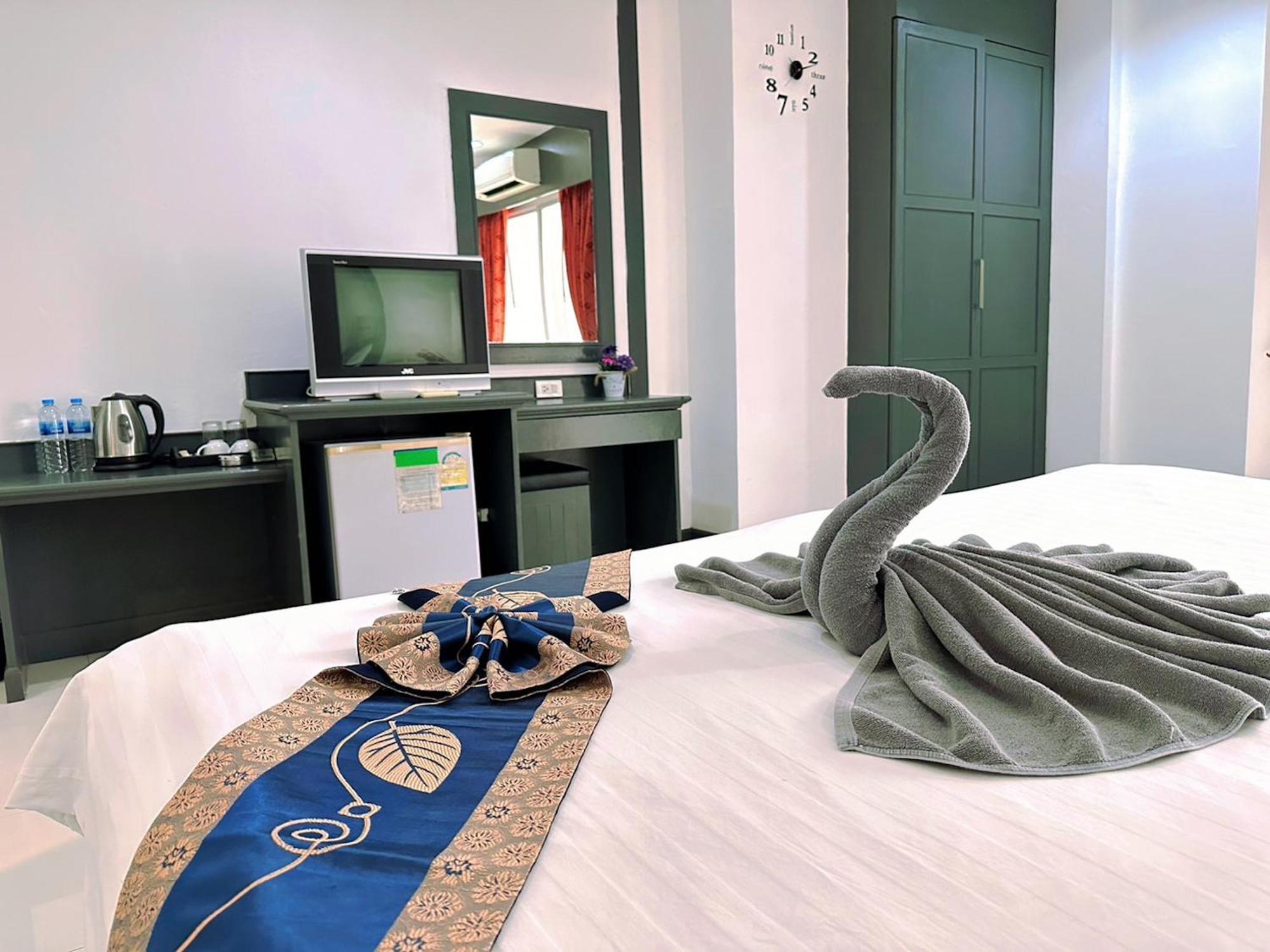 Hotel Baya Phuket Patong Zimmer foto