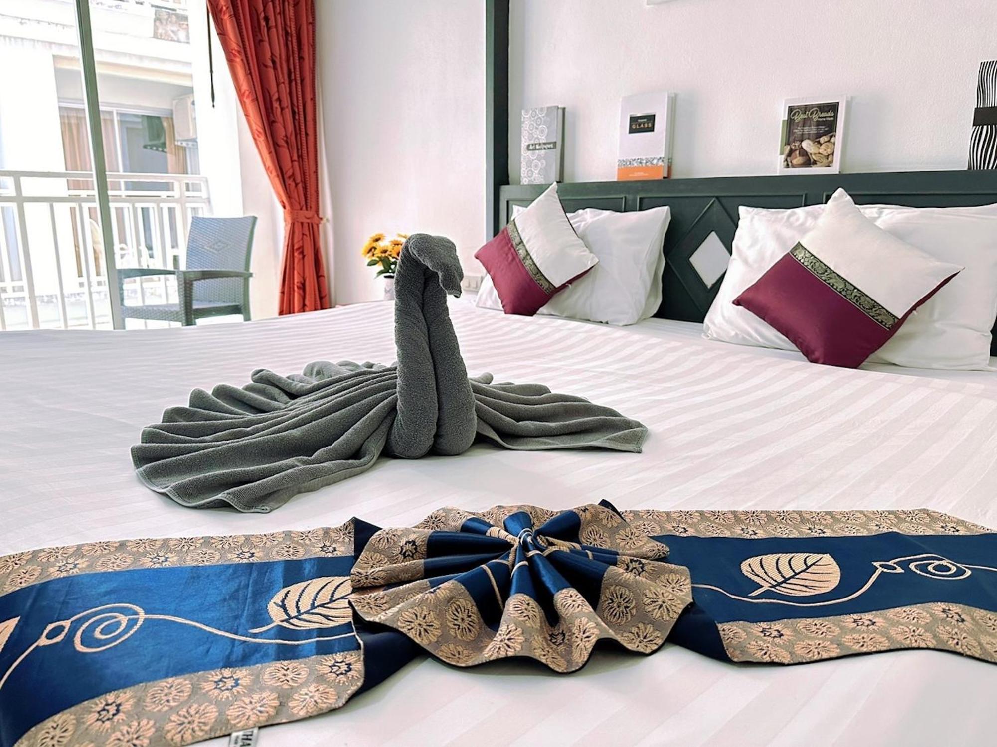 Hotel Baya Phuket Patong Zimmer foto