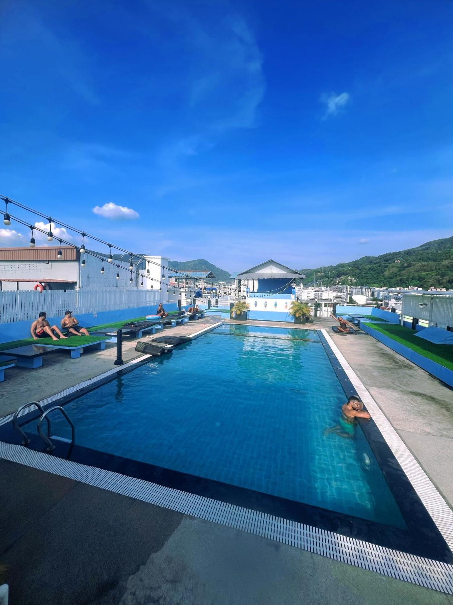 Hotel Baya Phuket Patong Exterior foto