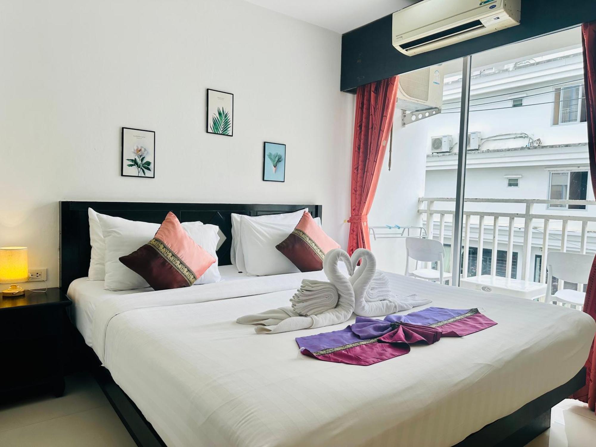 Hotel Baya Phuket Patong Exterior foto